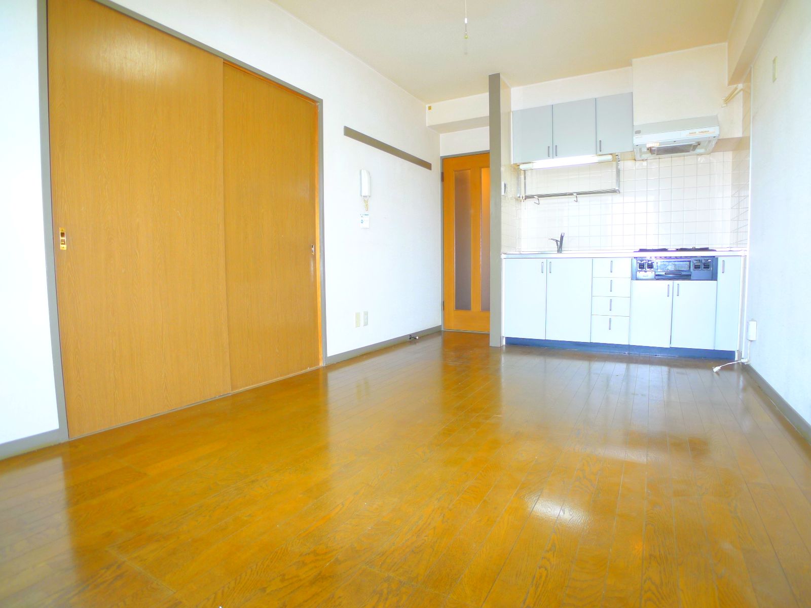 Living and room. LDK8 Pledge