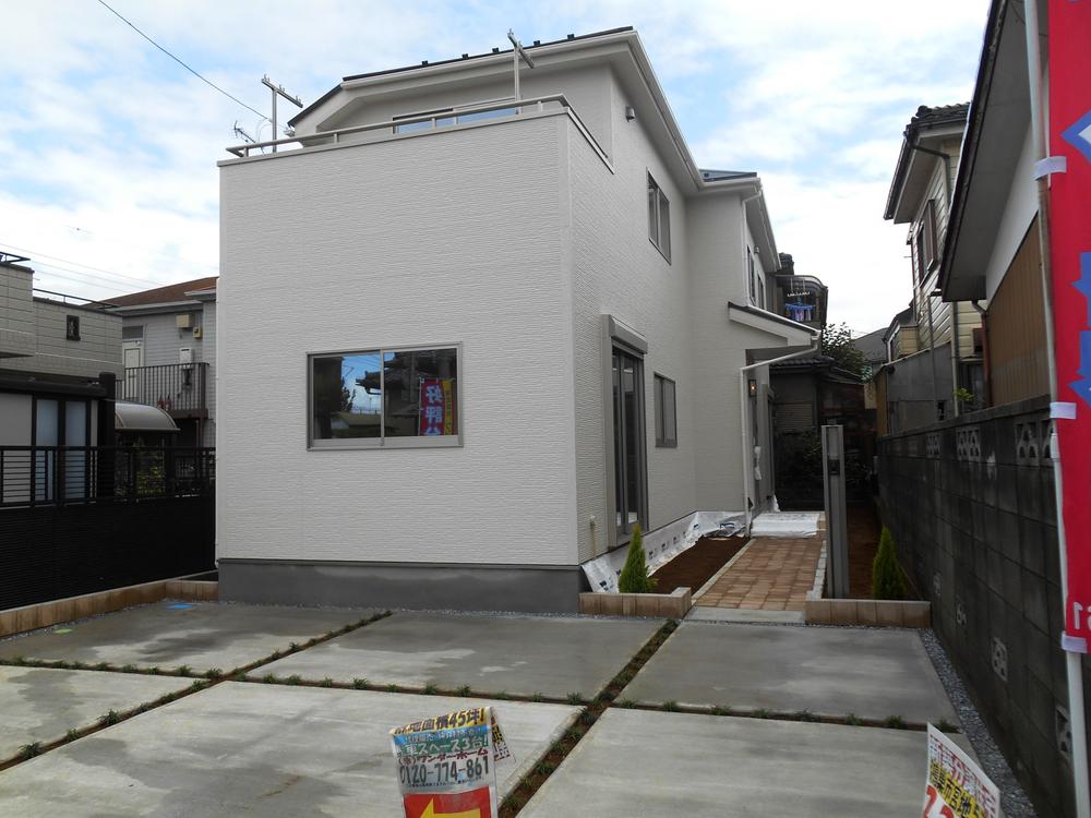 Local appearance photo. Local (October 203 years) shooting