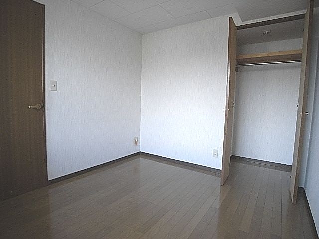 Living and room. Housed there! Western-style 6 Pledge