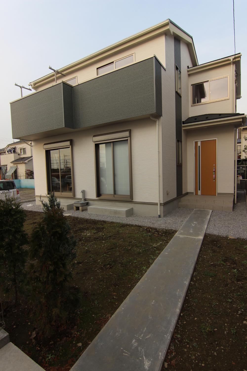 Local appearance photo. Building 2 Garden Home