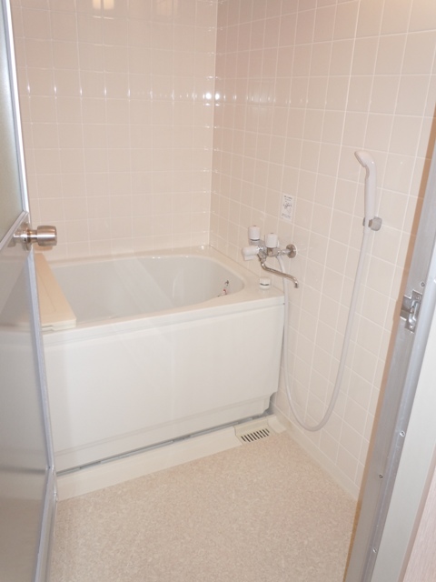 Bath. With follow-fired function