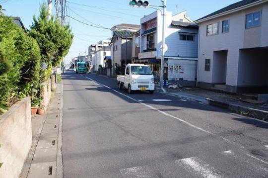 Local photos, including front road. Frontal road