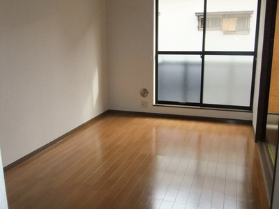 Living and room. ※ The photograph is another room