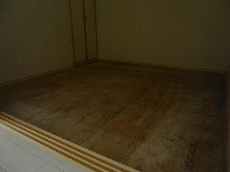 Non-living room. Indoor (12 May 2013) Shooting