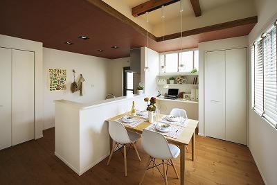 Living. 1 Building "tree handed out of the house."