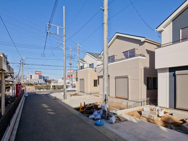 Local photos, including front road. Local (12 May 2013) Shooting Zento is positive per good subdivision of the south-west road.