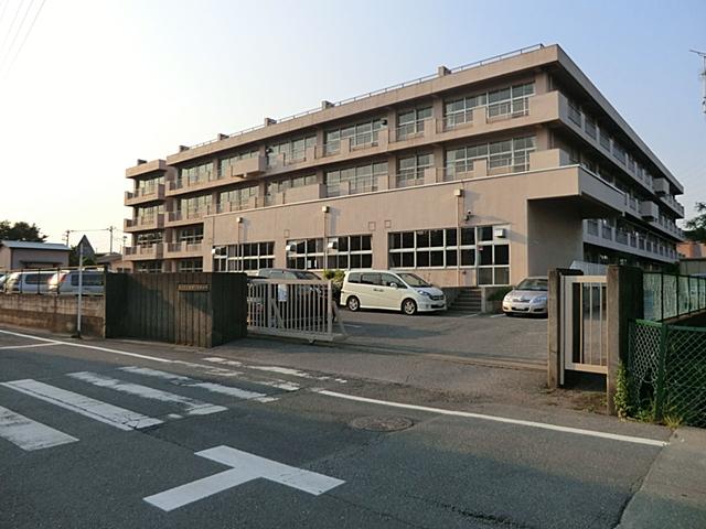 Primary school. Koshigaya 883m up to municipal Miyamoto Elementary School