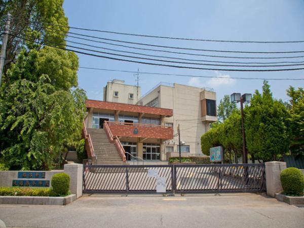 Primary school. Higashikoshigaya 700m up to elementary school