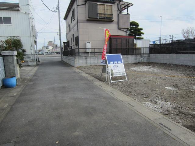 Local land photo. No construction conditions