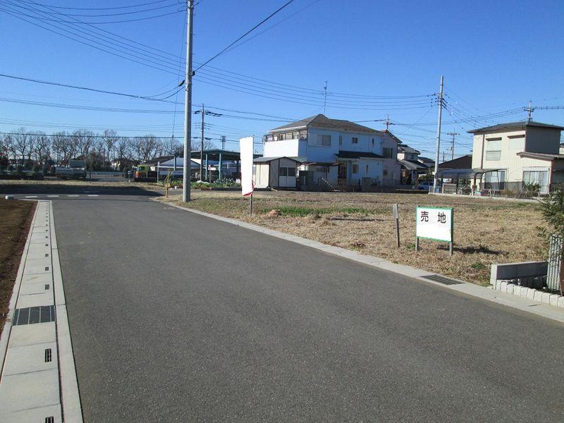 Local photos, including front road