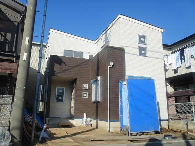 Local appearance photo. "Nitta" station a 15-minute walk of a quiet residential area! Since the traffic volume is small, Guests have life spacious! Local (12 May 2013) Shooting