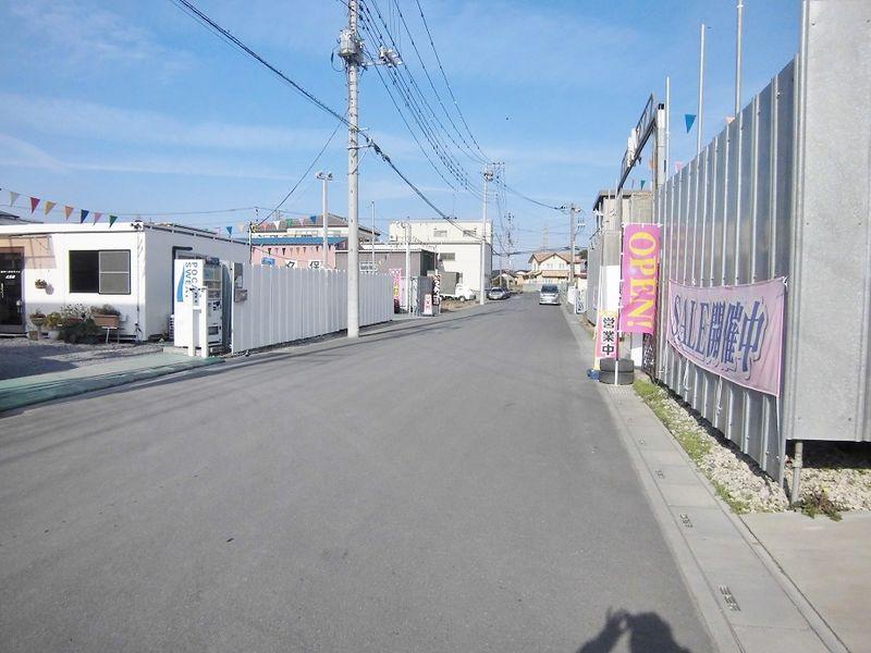 Local photos, including front road