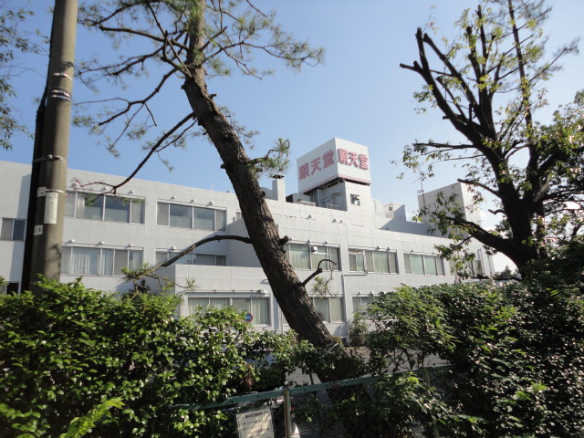 Hospital. Juntendo University Juntendo Koshigaya Hospital (hospital) to 1025m