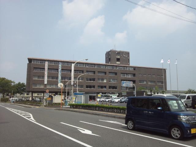 Government office. Koshigaya 559m to City Hall