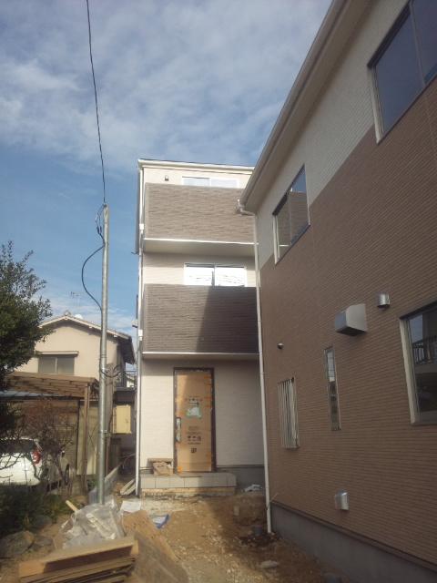 Local appearance photo. Local (12 May 2013) Shooting