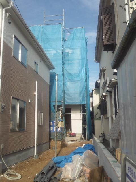 Local appearance photo. Local (12 May 2013) Shooting