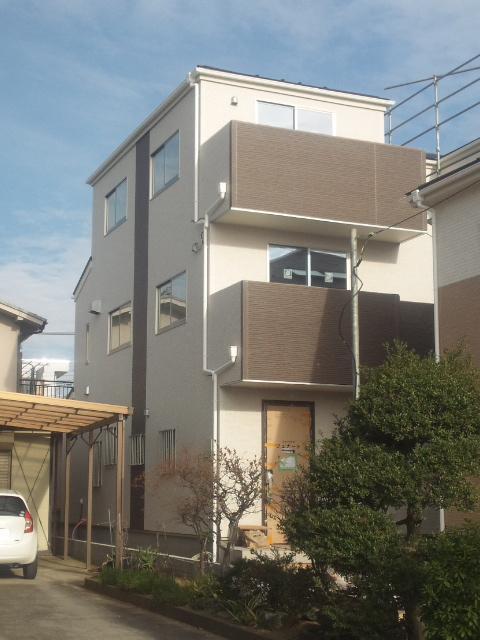 Local appearance photo. Local (12 May 2013) Shooting