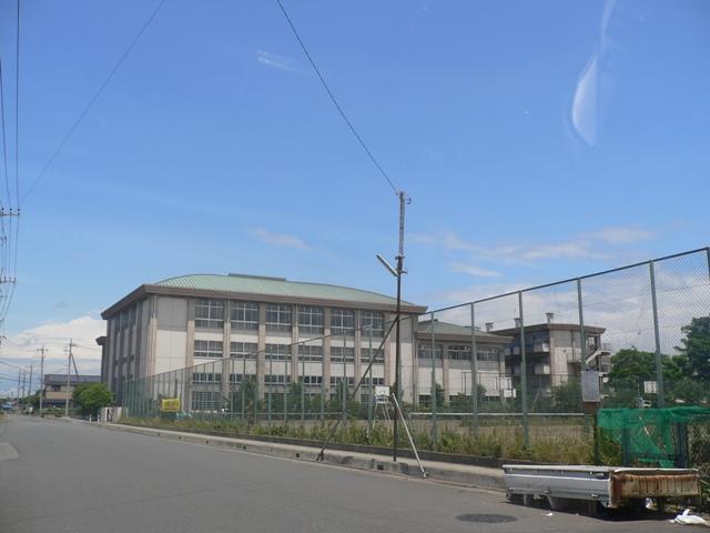 Junior high school. 750m to the West Junior High School