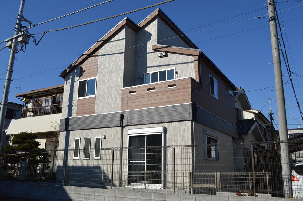 Local appearance photo