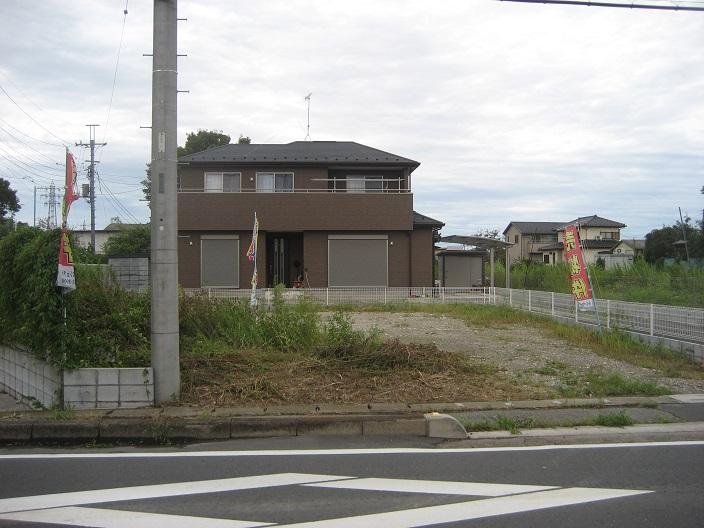 Local photos, including front road