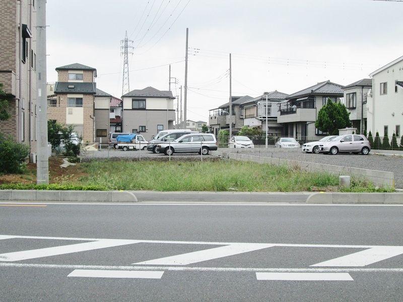 Local photos, including front road