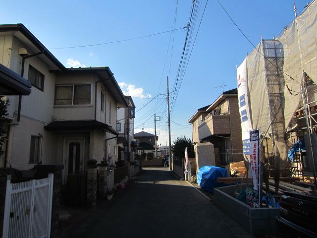 Local appearance photo. Close to Aeon Lake Town Shopping Mall