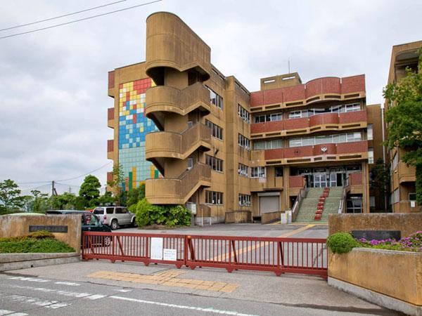 Junior high school. Koshigaya 1500m until between municipal thousand stand Junior High School