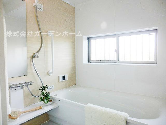 Model house photo. Mind in spacious 1 pyeong of bathroom and body refresh !! (model house)
