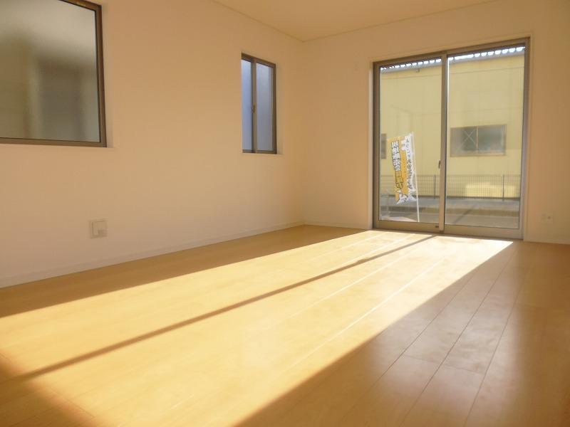 Living. Indoor (12 May 2013) Shooting