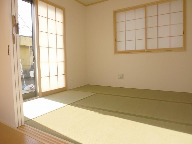 Non-living room. Indoor (12 May 2013) Shooting