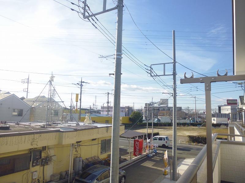 View photos from the dwelling unit. Local (12 May 2013) Shooting