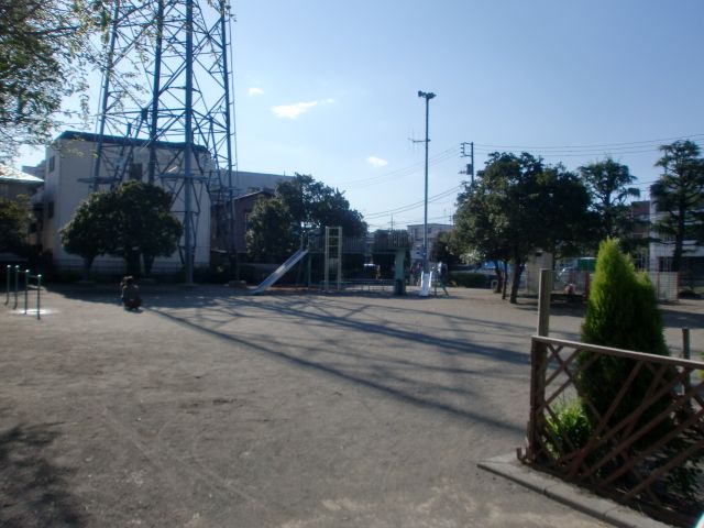 park. Fourth 300m to the park (park)