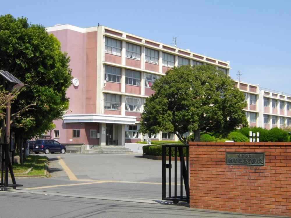 high school ・ College. 316m until the Saitama Prefectural Koshigaya North High School