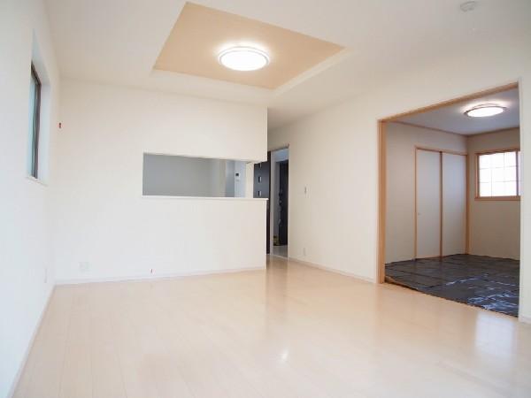 Living. Detached interior introspection Pictures - living white clean look living. You can also widely used because it is adjacent Japanese-style room.