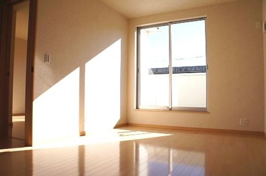 Non-living room. Bright Western-style