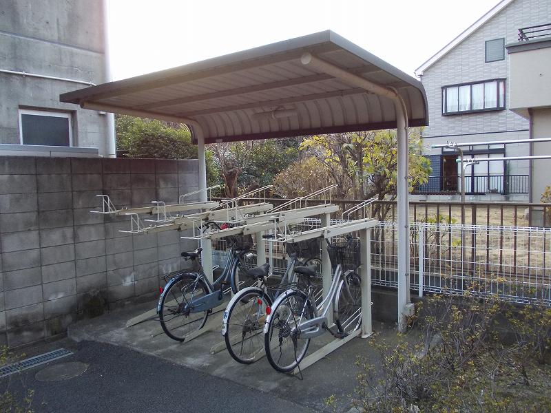 Other. 0m to bicycle parking lot (Other)