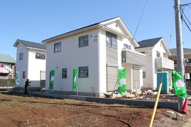 Local appearance photo. 4 Building