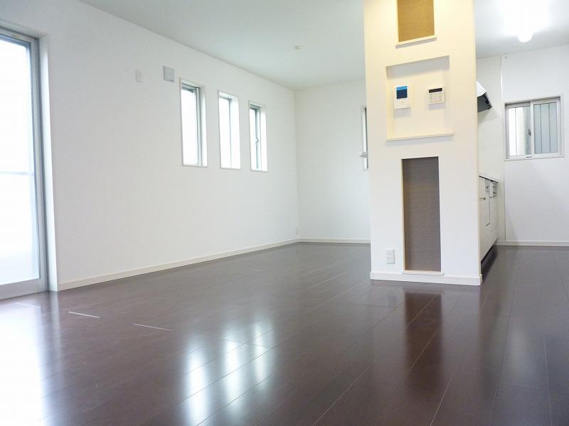 Living. Indoor (12 May 2013) Shooting