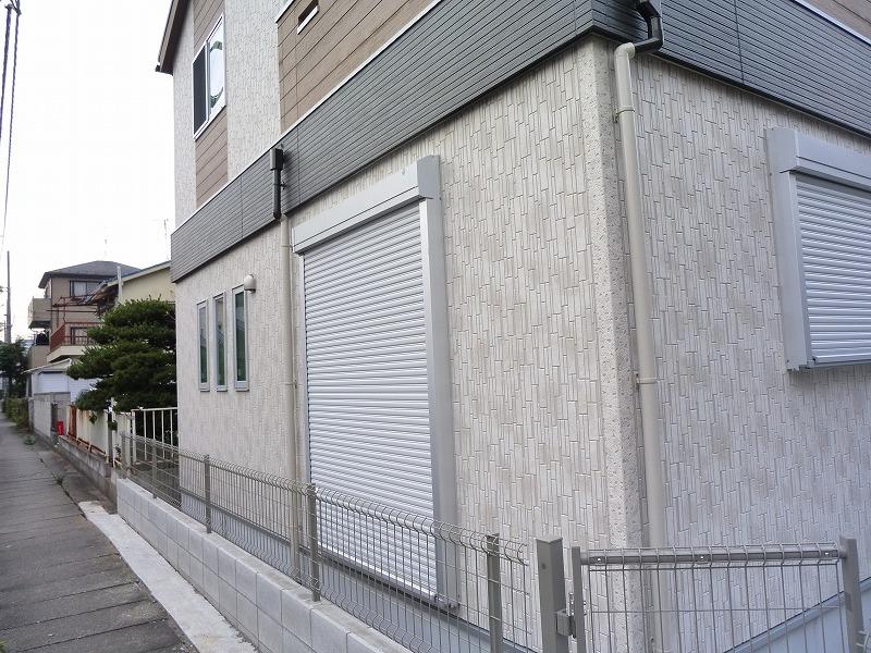 Local photos, including front road. Local (12 May 2013) Shooting