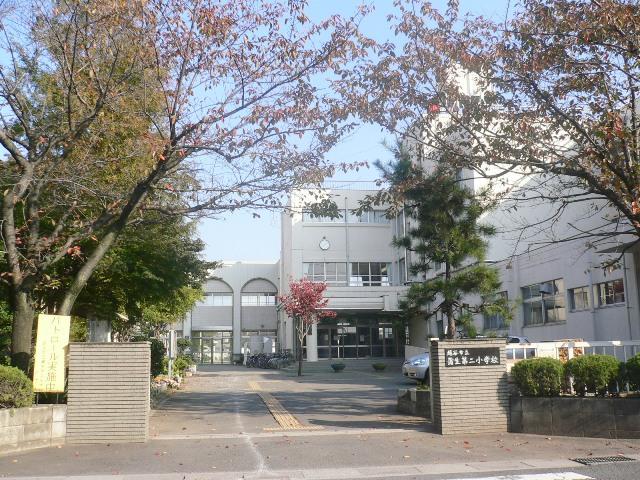 Primary school. Gamo 850m until the second elementary school