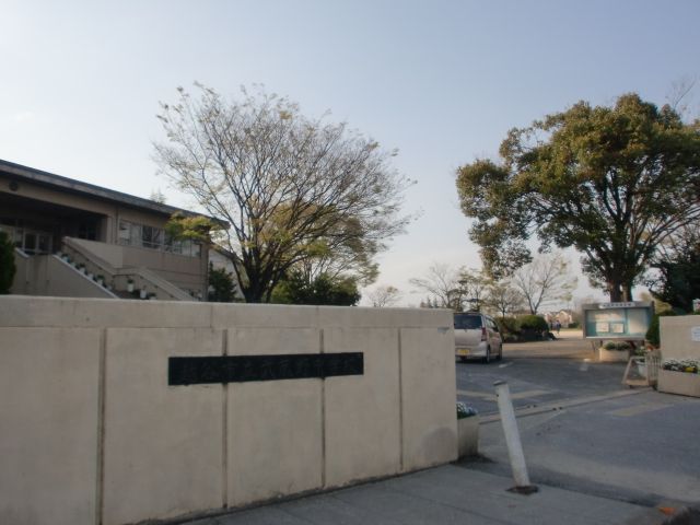 Junior high school. 2000m until the Municipal Musashino junior high school (junior high school)