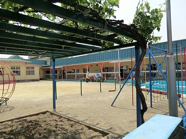 kindergarten ・ Nursery. 1100m until the Red Mount nursery