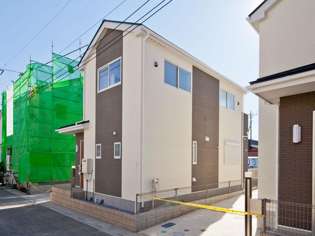 Local appearance photo. 2 Building exterior Photo 2