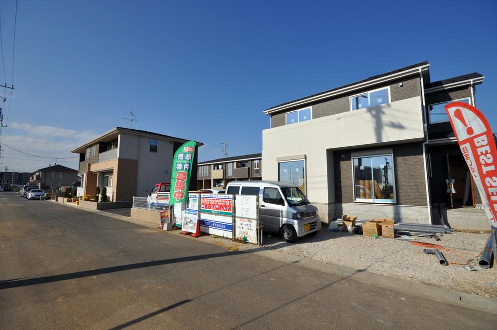 Local appearance photo. ◆ ◇ ◆ Good per sun! Land 47 square meters! Parking 2 cars! ◆ ◇ ◆