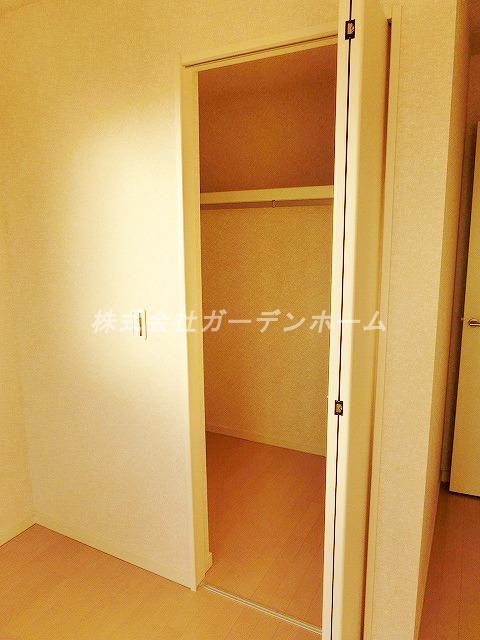 Receipt. ■ Storage capacity is also boasts ■