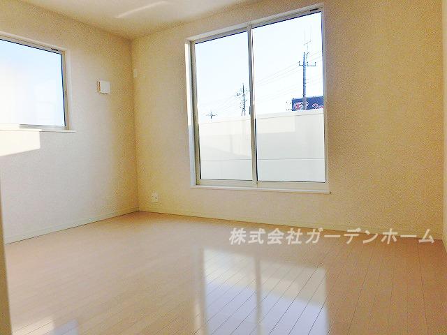 Non-living room. ■ Drenched light of the sun and Sansan, Bright Western-style ■