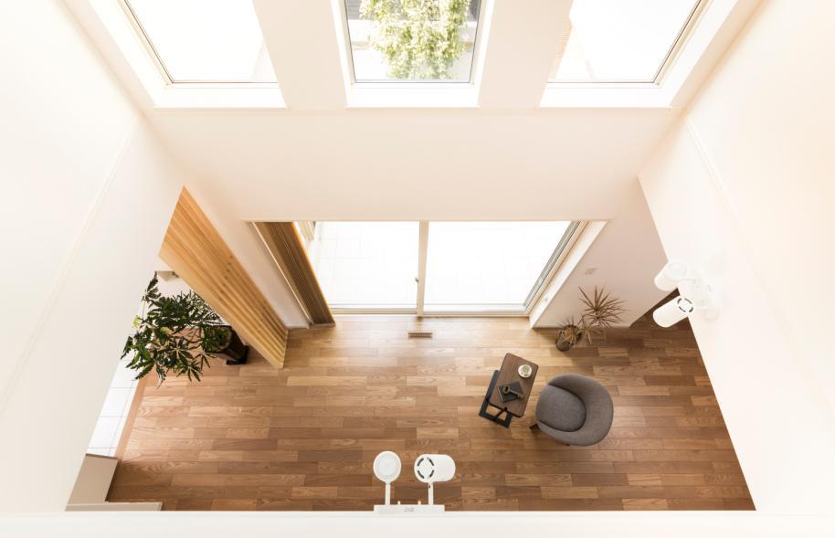 Living. No. 32 place living Atrium