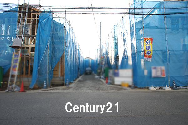 Local photos, including front road. 12 / 25 shooting Completion of framework