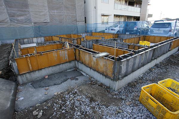 Local appearance photo. 1 Building