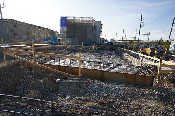 Local appearance photo. 4 Building